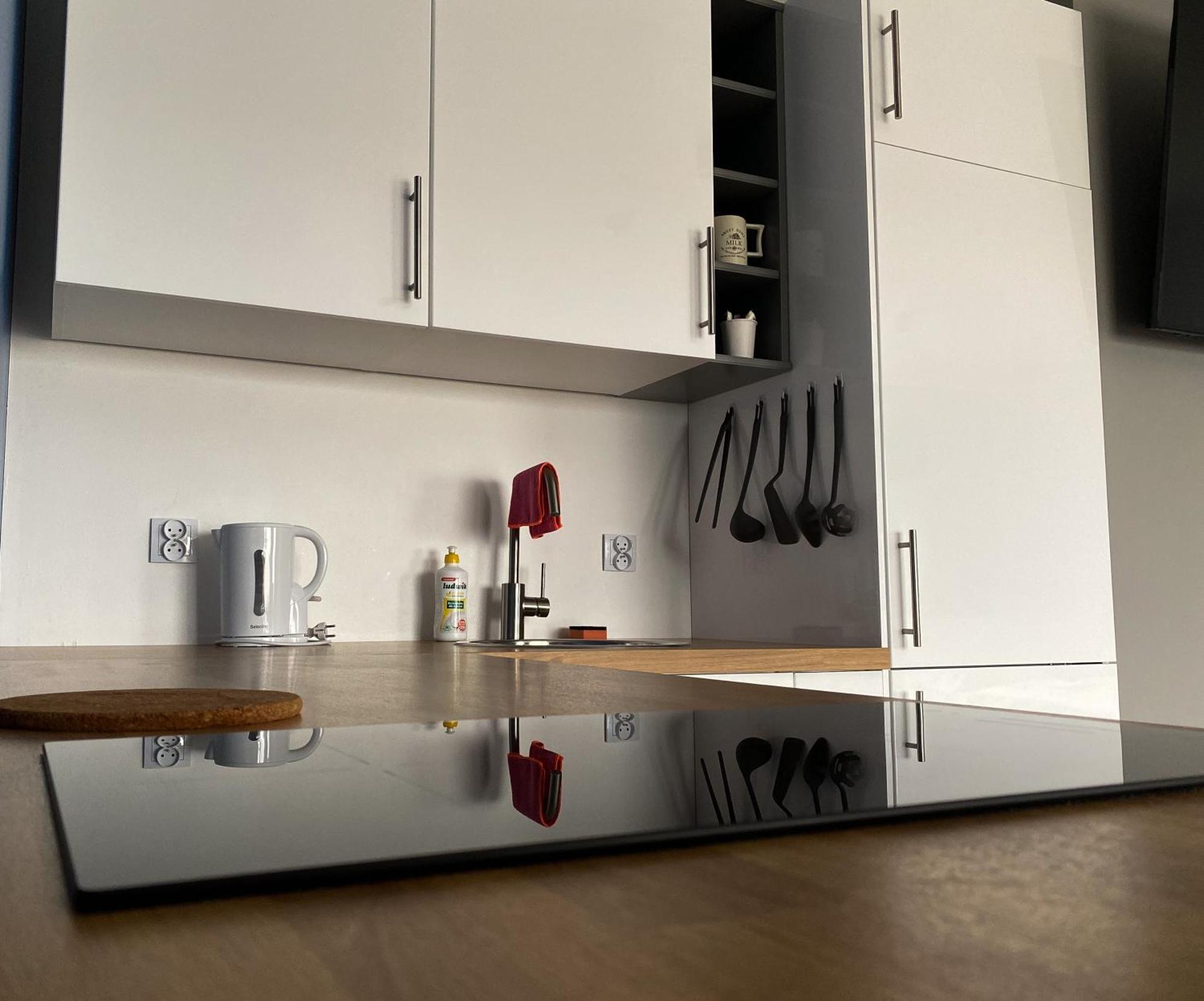 Tanie Noclegi Gliwice - Apartamenty Lowicka 28 Exterior foto